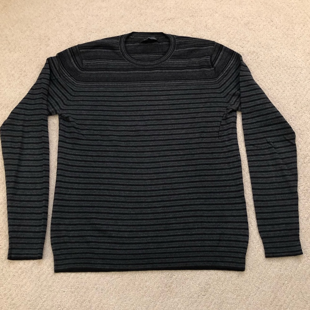 Marc Anthony sweater